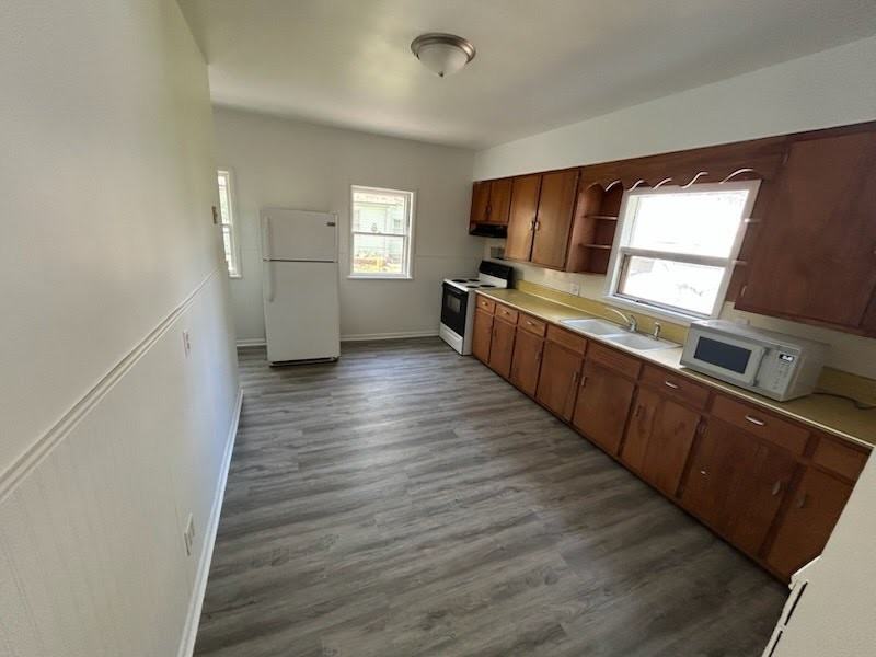 114 W Alexander St - Photo 4 of 11