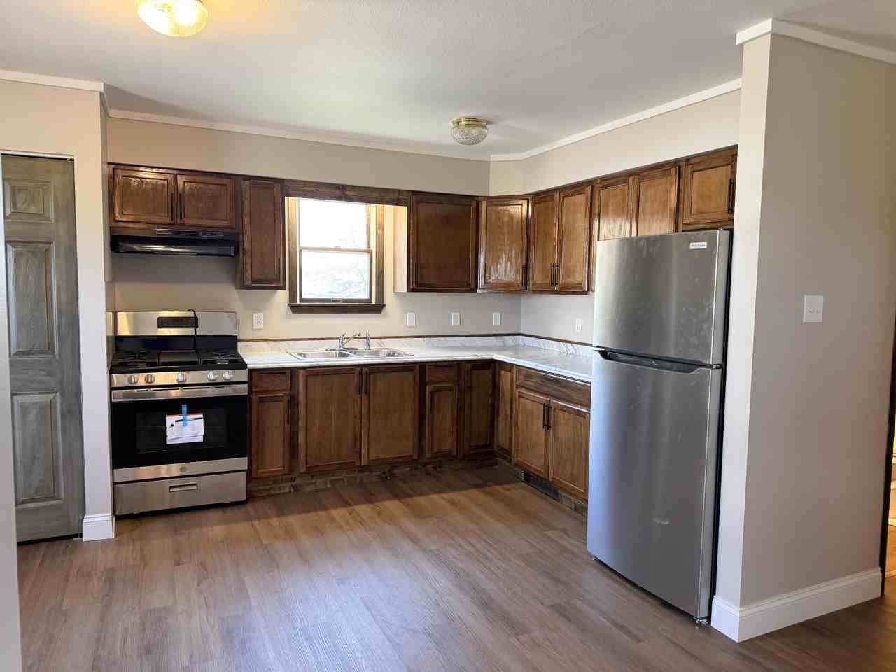 454 Hy #460 - Photo 2 of 13