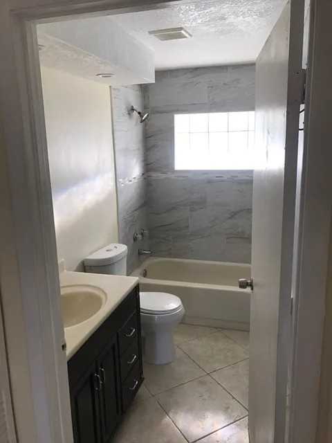 158 Nw 14th Ave - Photo 3 of 13