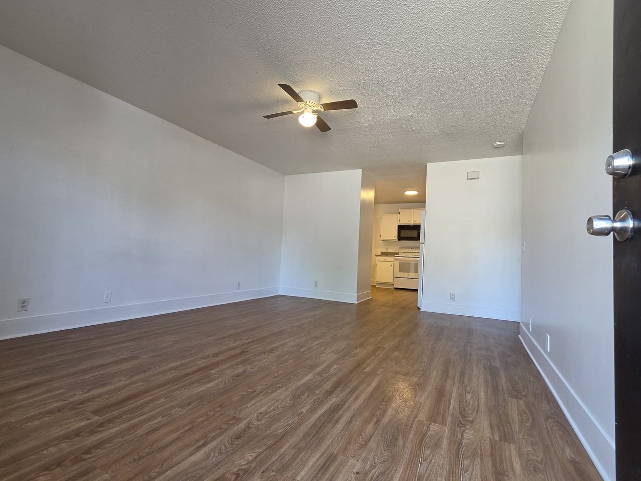 1034 Jessamine Trl - Photo 2 of 12