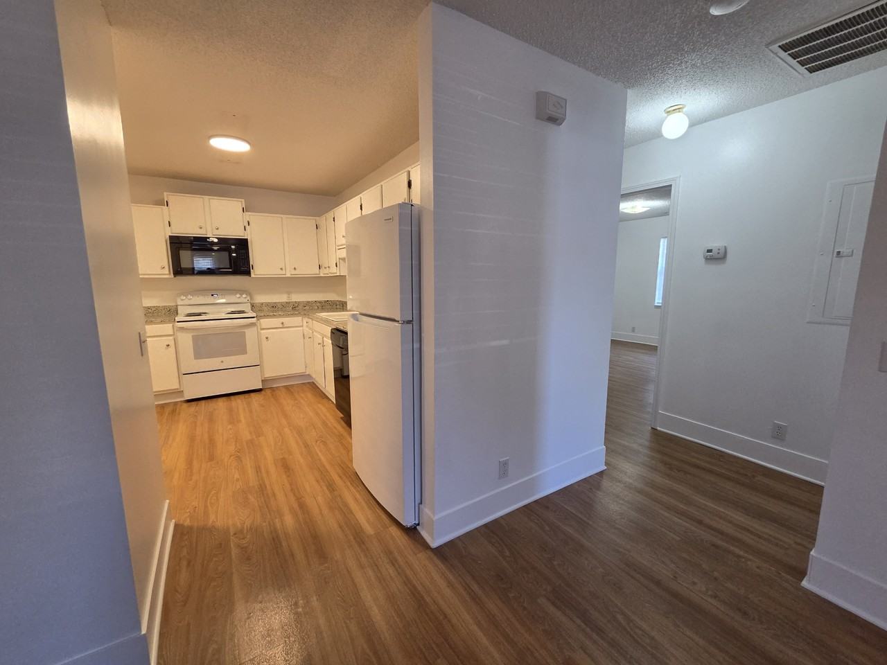 1034 Jessamine Trl - Photo 5 of 12