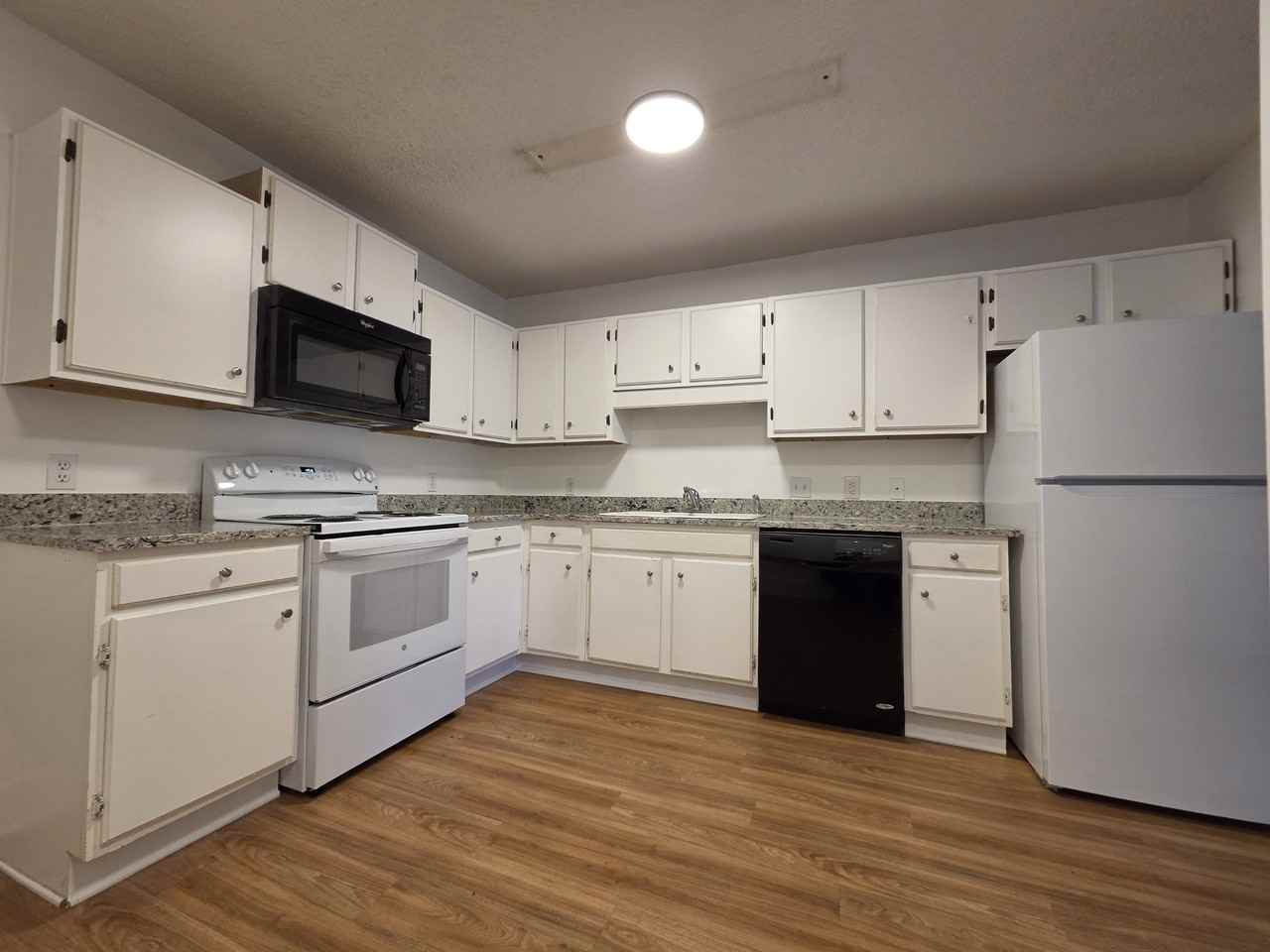 1034 Jessamine Trl - Photo 6 of 12