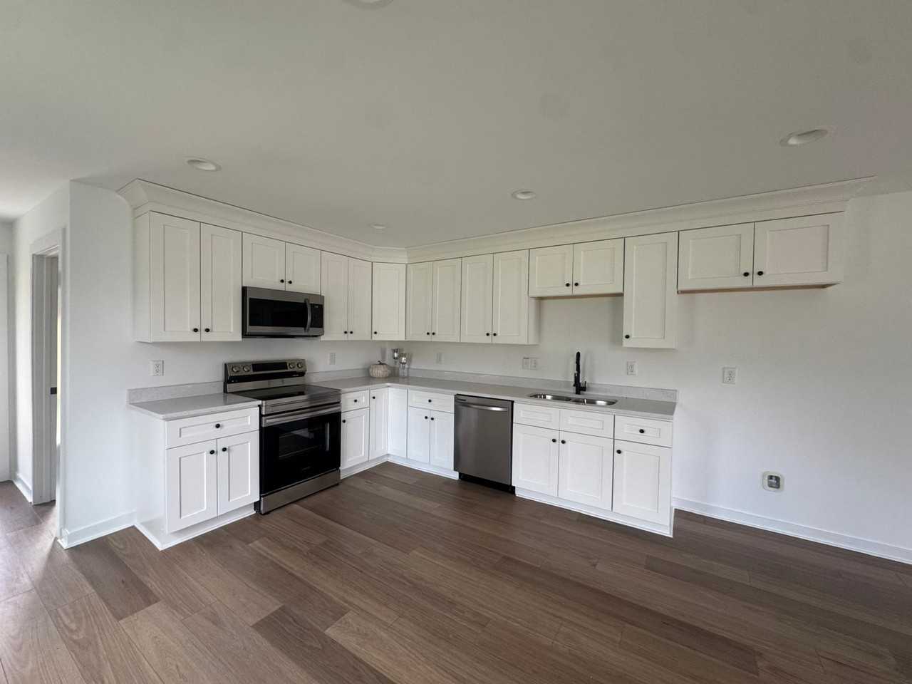 508 Crump St - Photo 4 of 14