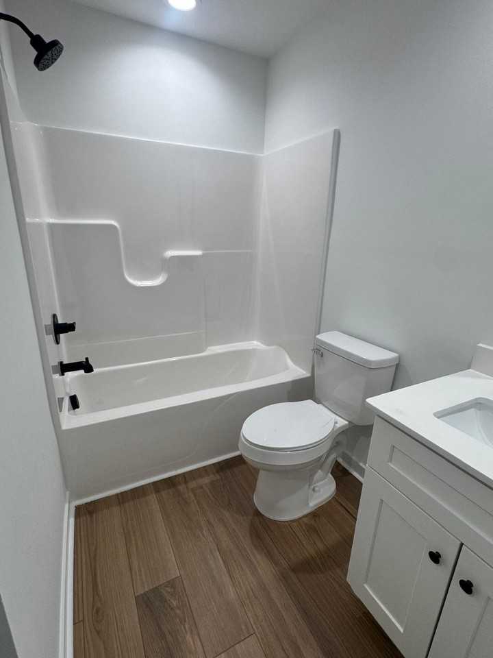 508 Crump St - Photo 6 of 14