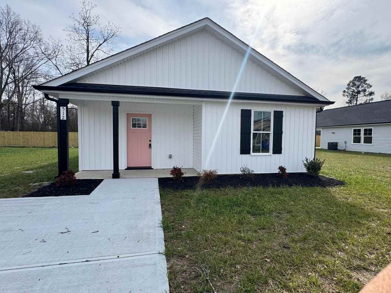 512 Crump St - Photo 2 of 15