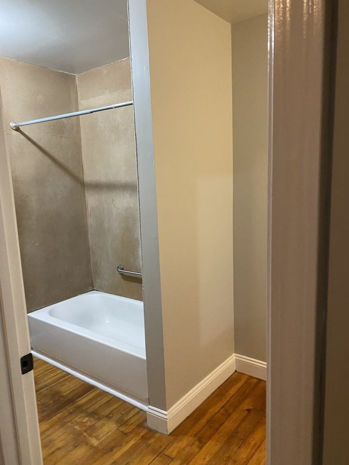 5936 Etzel Ave #5936A - Photo 4 of 6