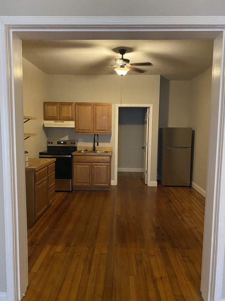 5936 Etzel Ave #5936A - Photo 5 of 6