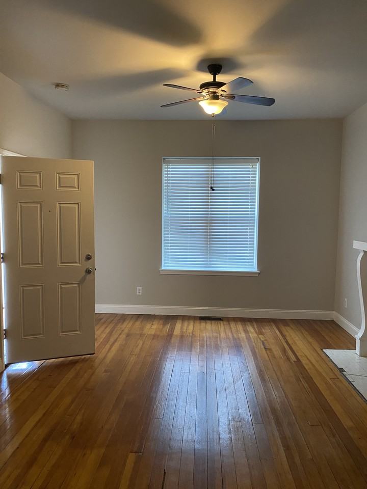 5936 Etzel Ave #5936A - Photo 6 of 6