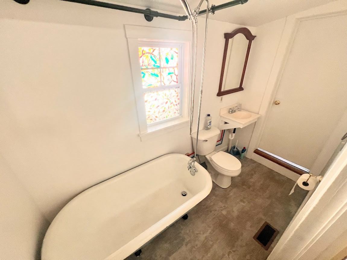 716 Bollingbrook Street - Photo 3 of 7