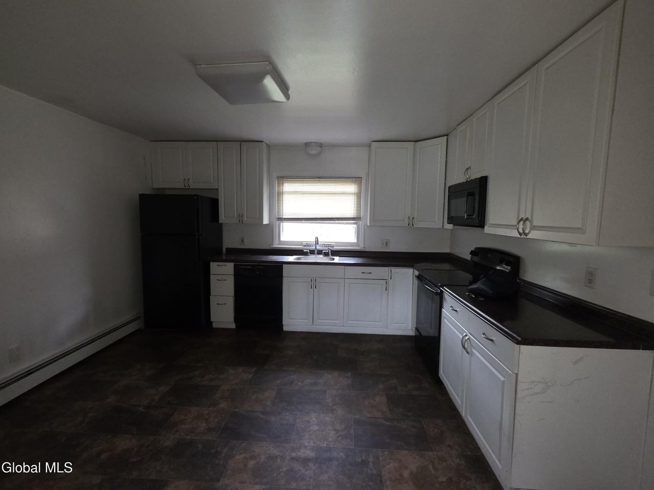 15 Ashdown Rd #15E - Photo 4 of 14