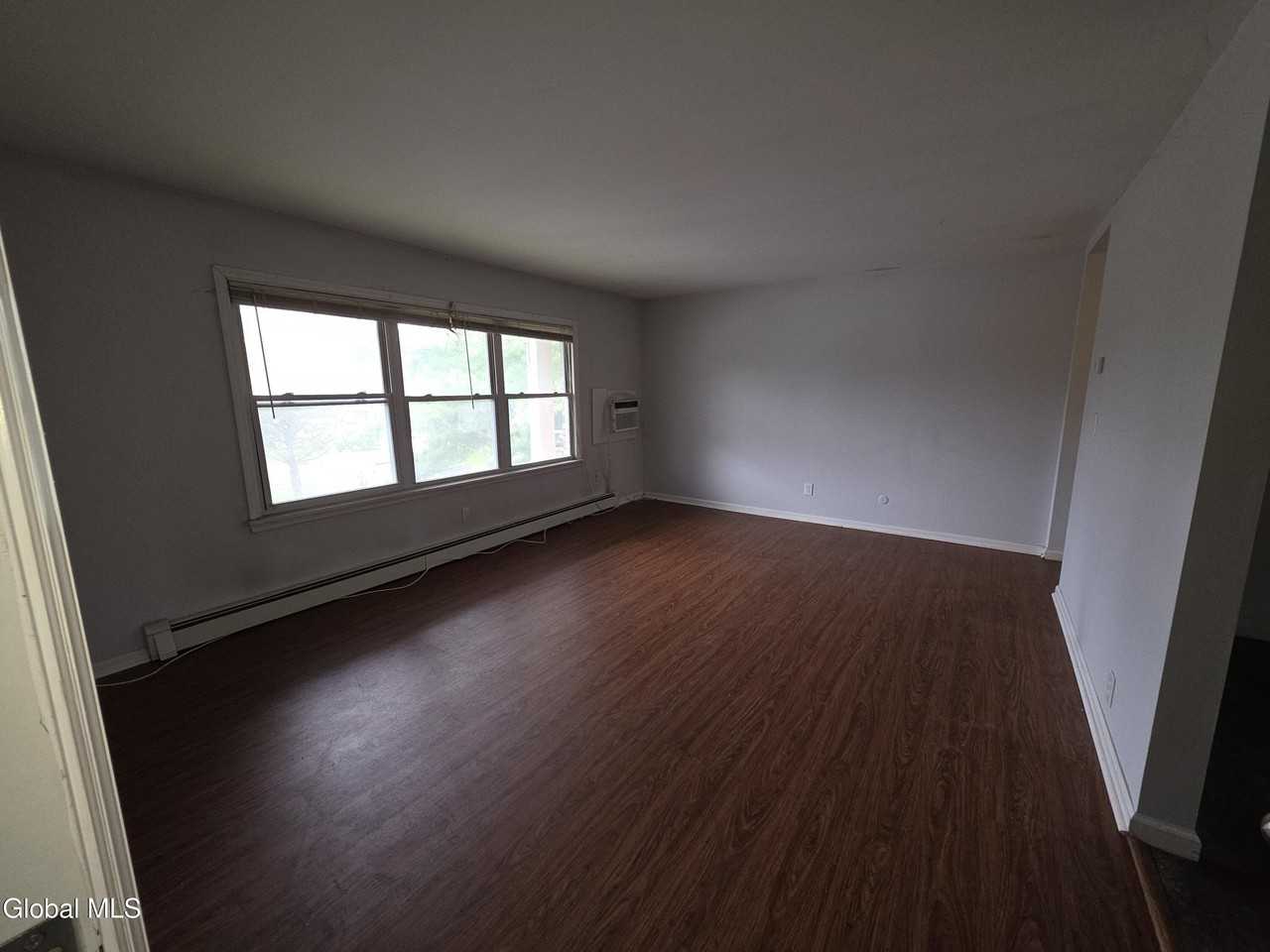 15 Ashdown Rd #15E - Photo 5 of 14