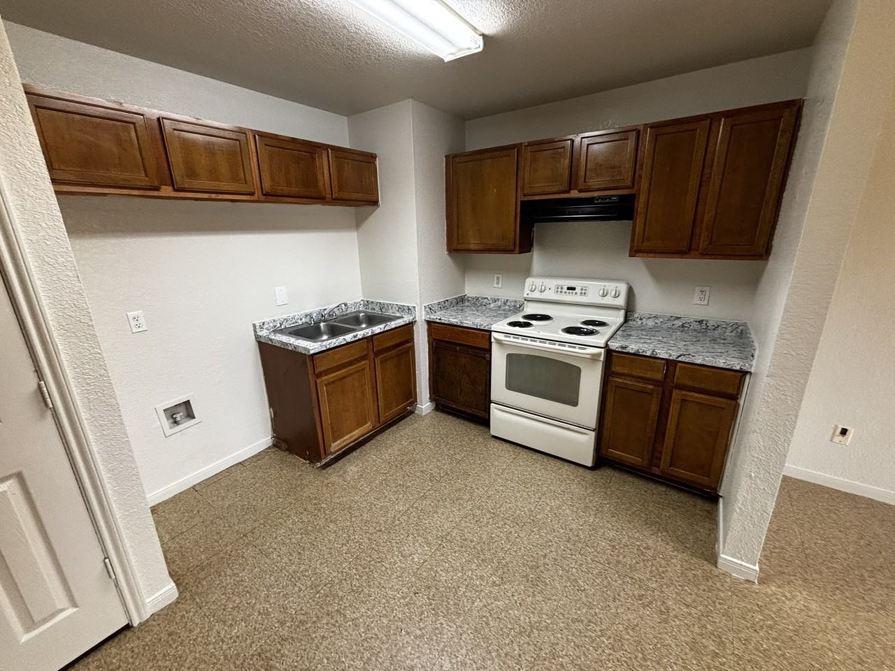 904 East Avenue C #A - Photo 4 of 13