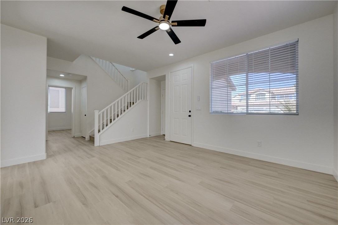 9687 Ridgebluff Ave - Photo 7 of 36
