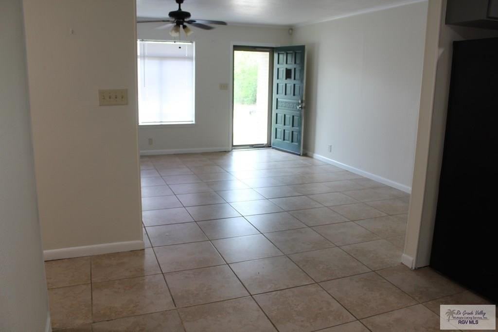 226 E Darrell Wayne Shipp St - Photo 4 of 17