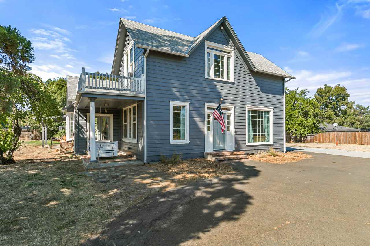 1007 Garfield St #1 - Photo 2 of 4