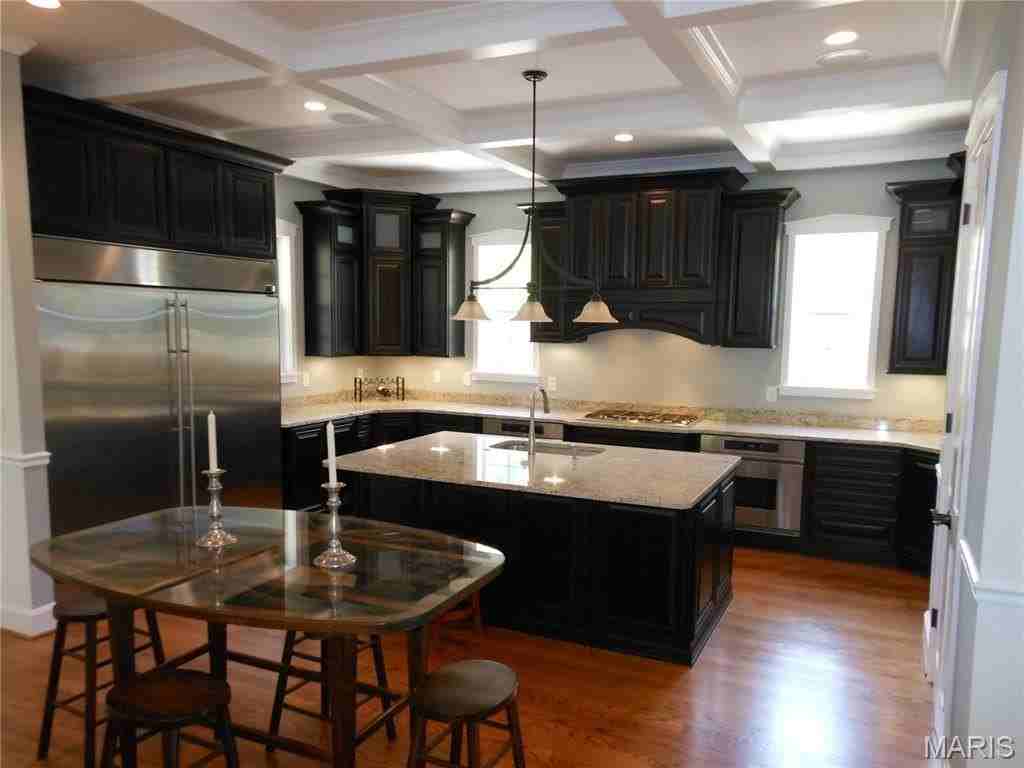 420 W Essex Ave - Photo 3 of 22