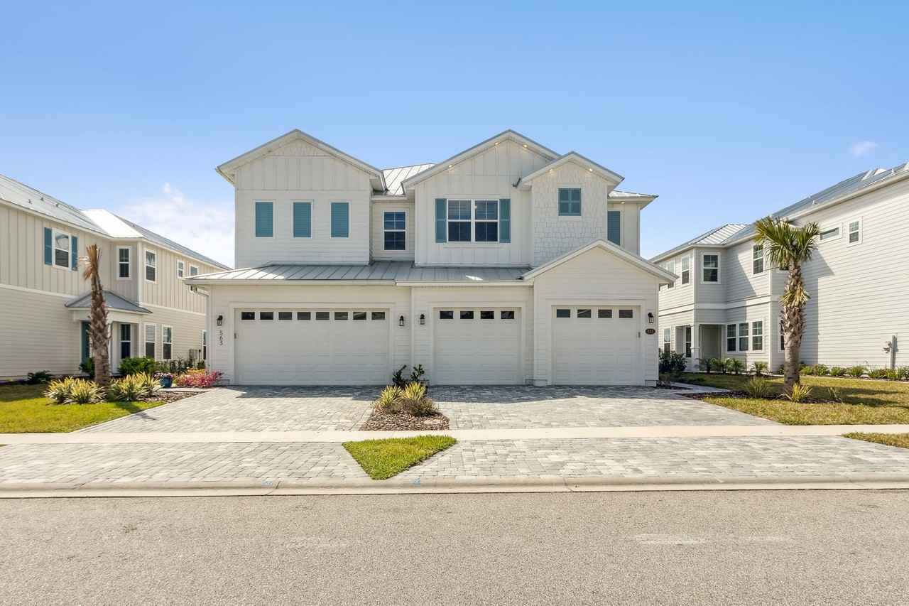 571 Marquesa Cir #1 - Photo 3 of 47