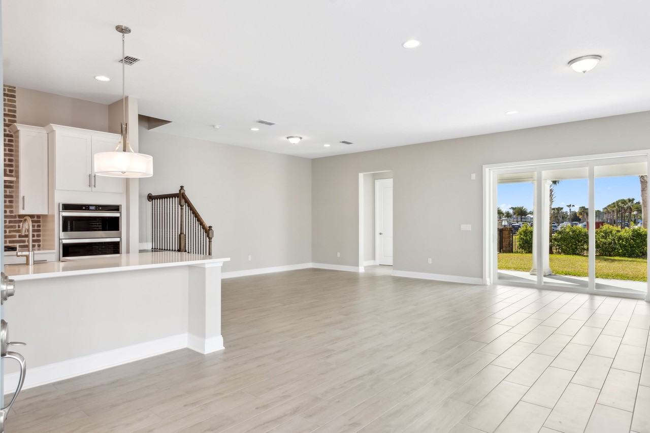 571 Marquesa Cir #1 - Photo 7 of 47