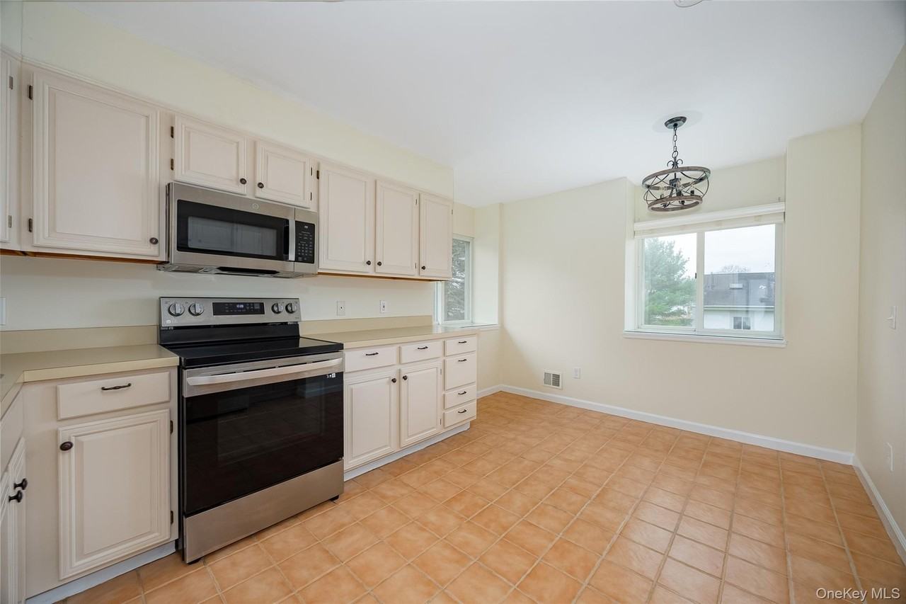 54 Bennett Cmn - Photo 3 of 25