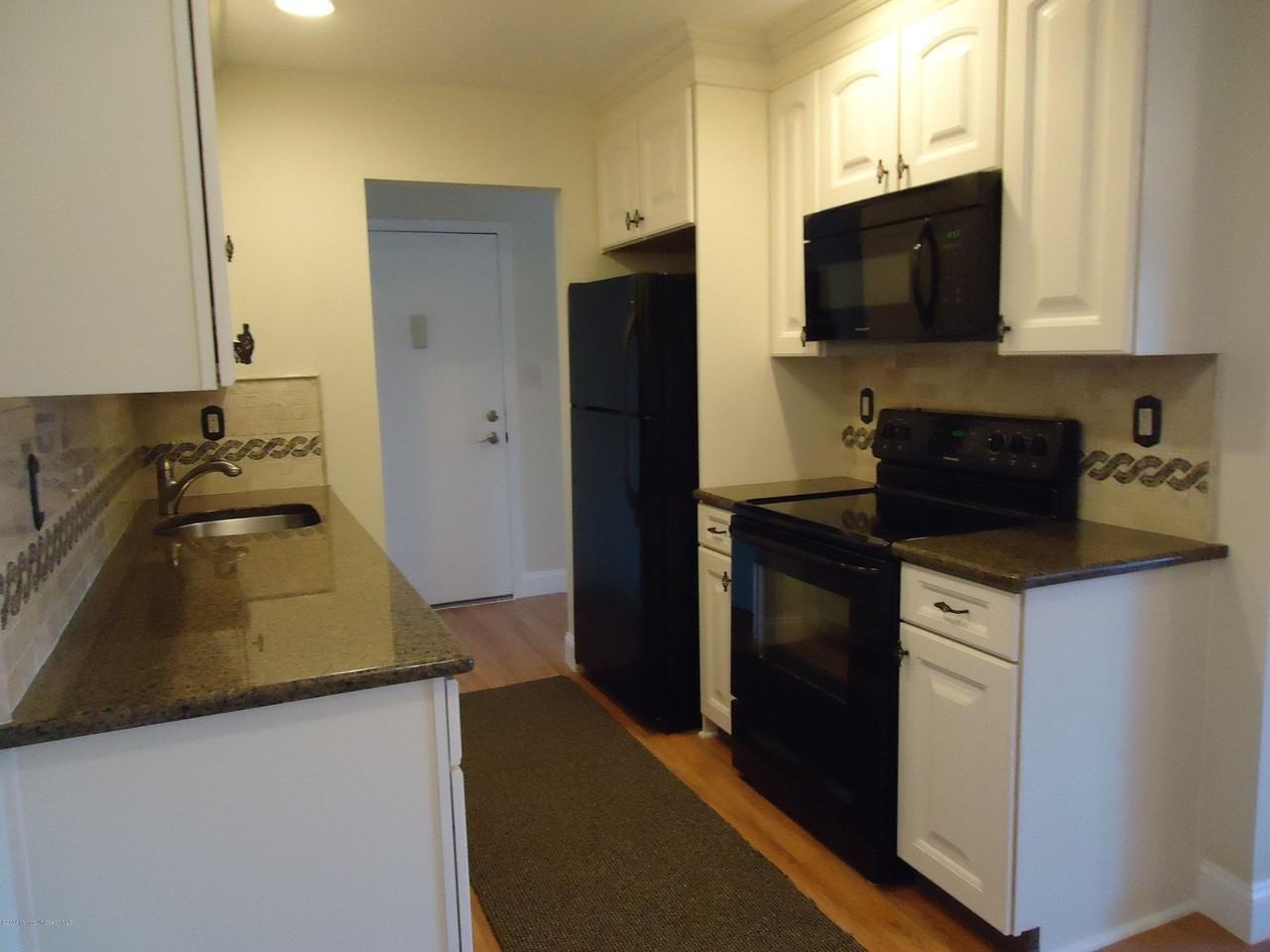 142 Cross Slope Ct #F - Photo 7 of 48