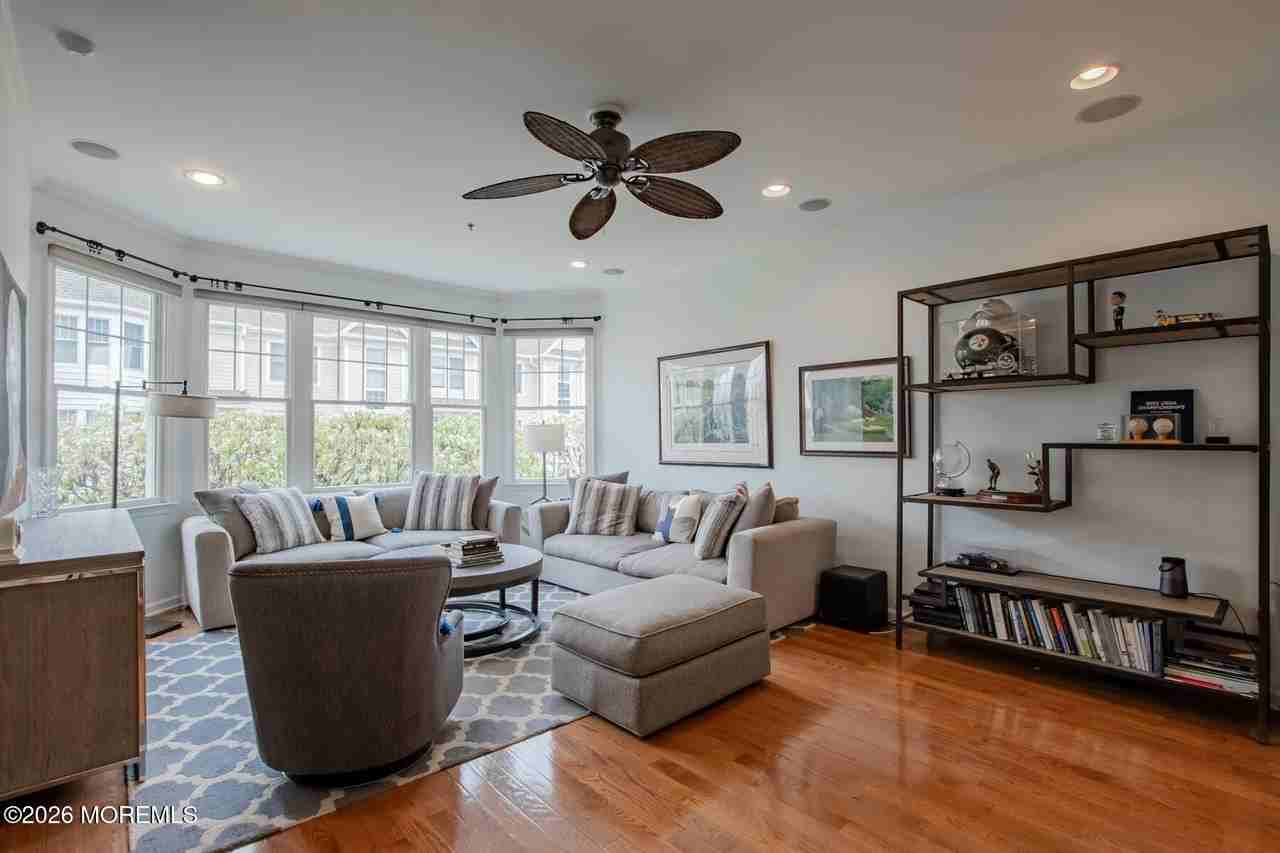 5 Grant St - Photo 3 of 27