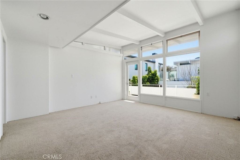 1210 W Oceanfront #1-2 - Photo 7 of 17