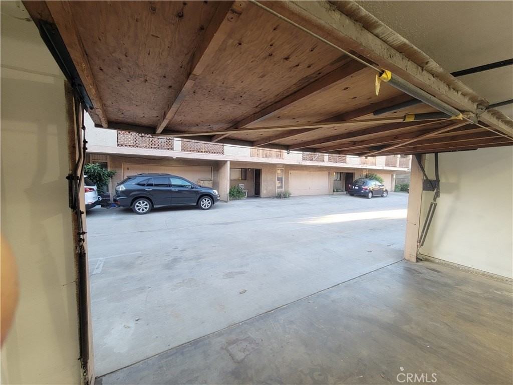 15005 Indiana Ave - Photo 5 of 22