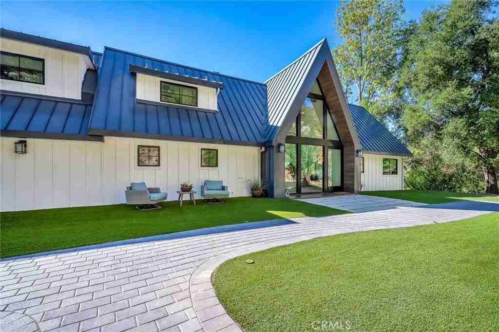 24301 Sylvan Glen Rd - Photo 5 of 50