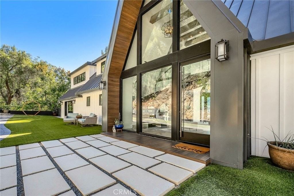 24301 Sylvan Glen Rd - Photo 6 of 50