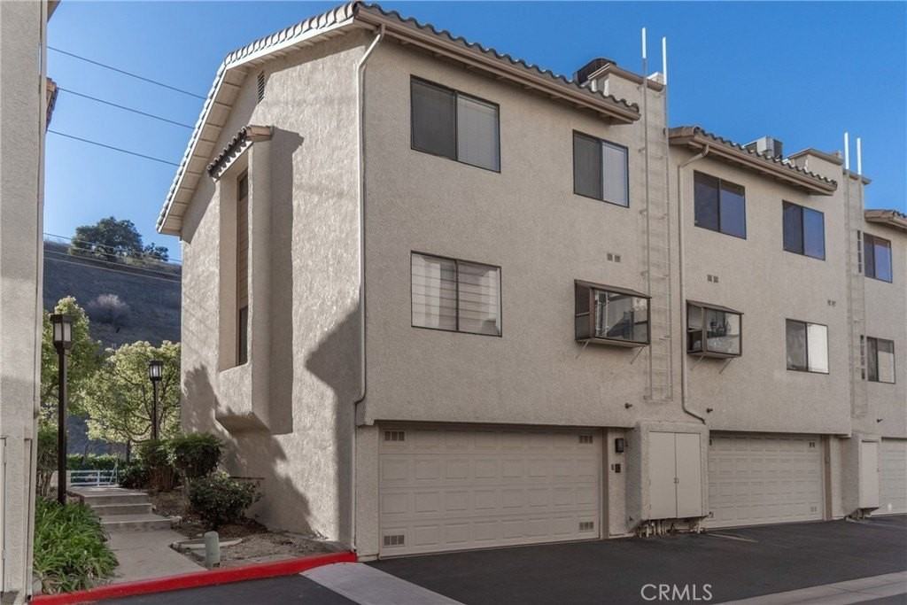 5360 Las Virgenes Rd - Photo 4 of 37