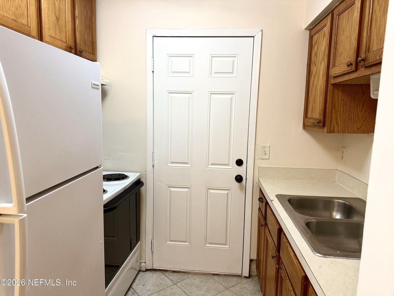 3226 Rosselle St - Photo 6 of 15