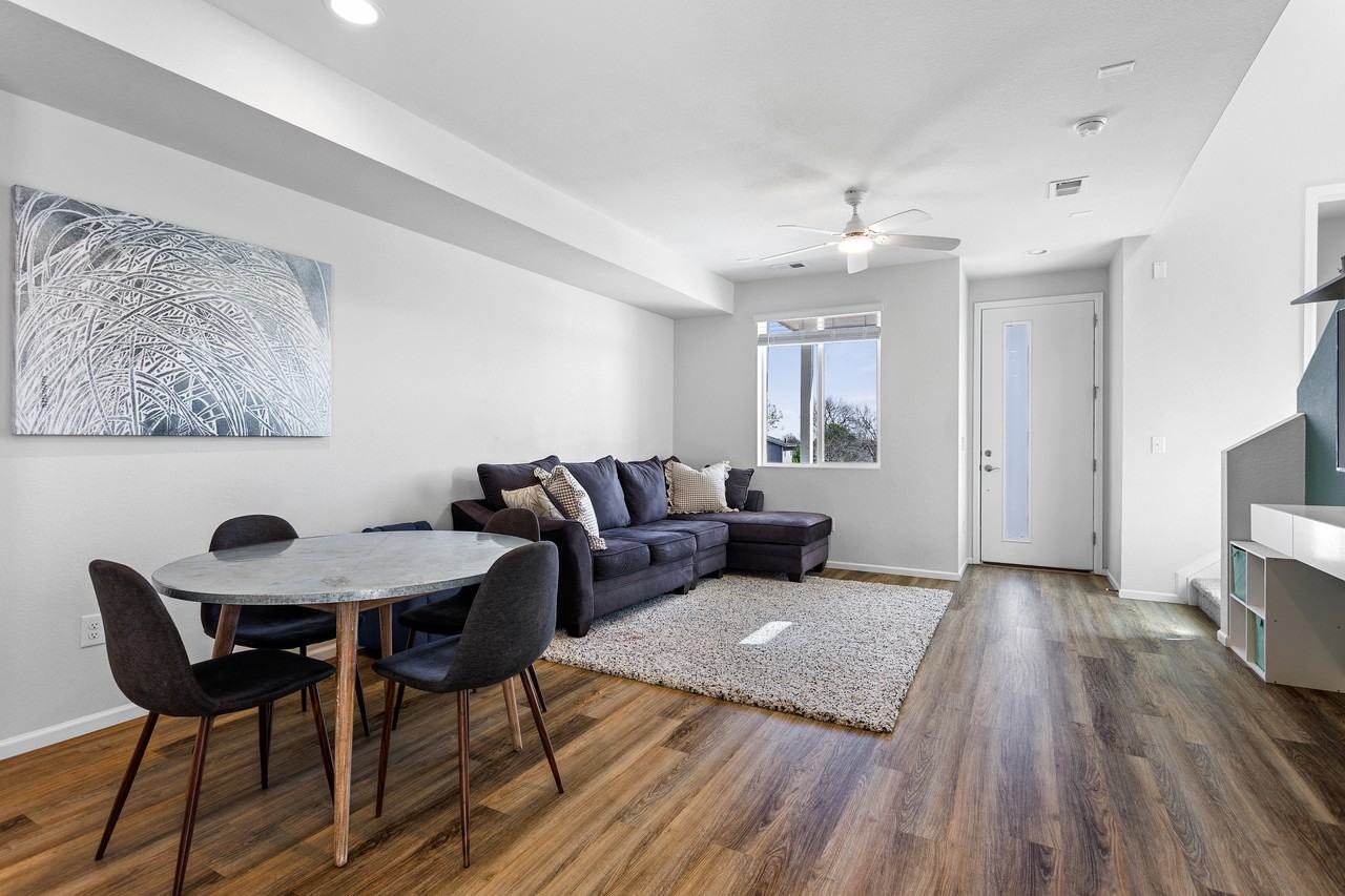 1623 S Andes Cir #1 - Photo 4 of 23