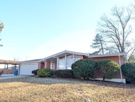 featured image of 3670 Tremont Dr #1