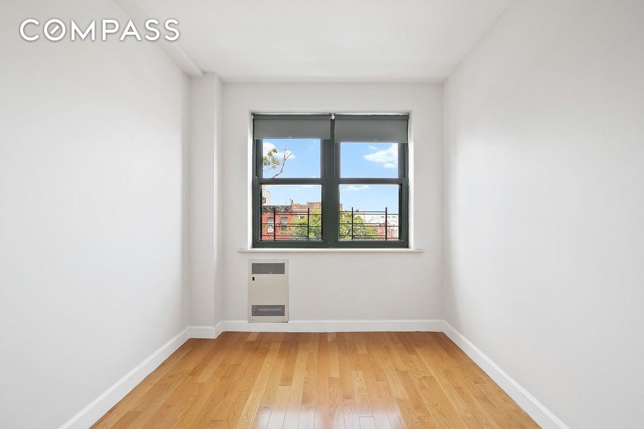 599 4th Ave #3A - Photo 5 of 7