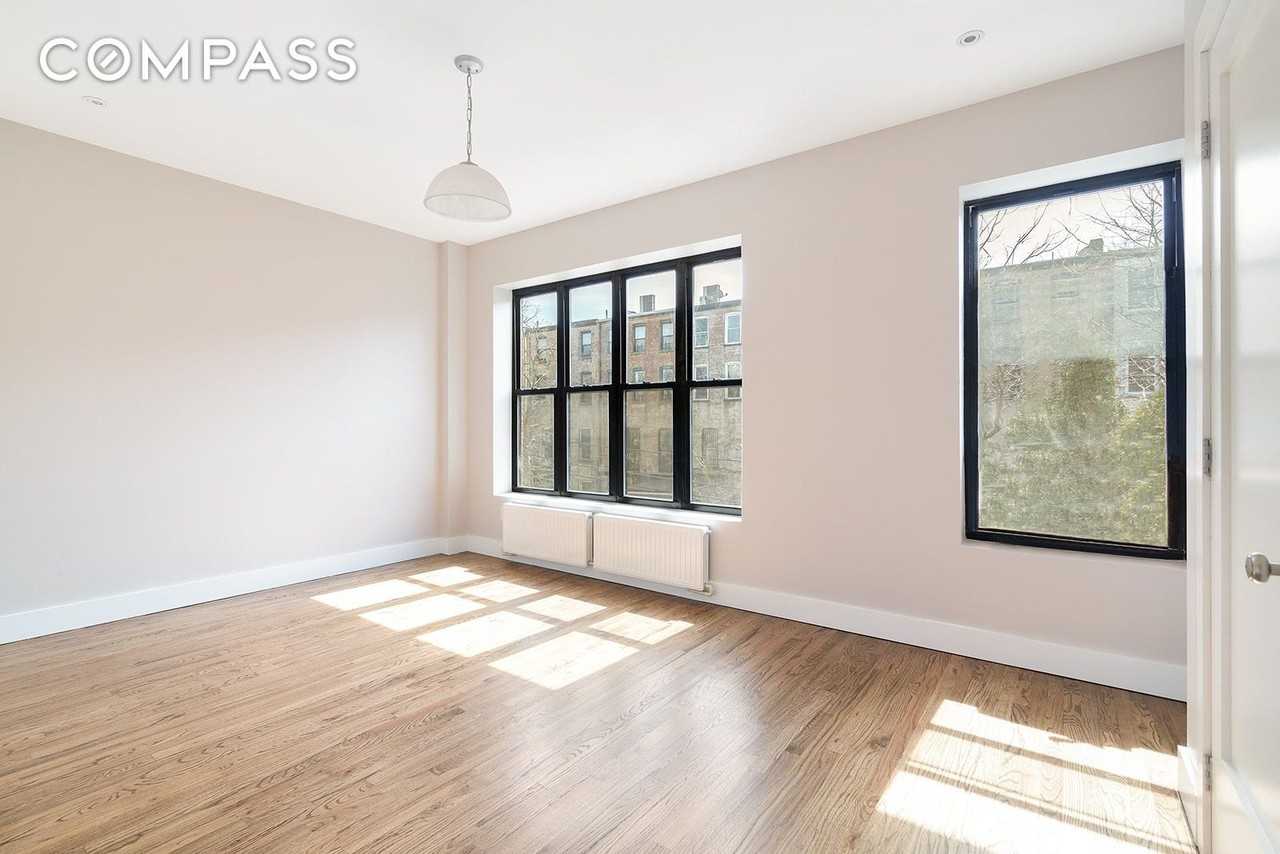 356 Halsey St #2 - Photo 6 of 9