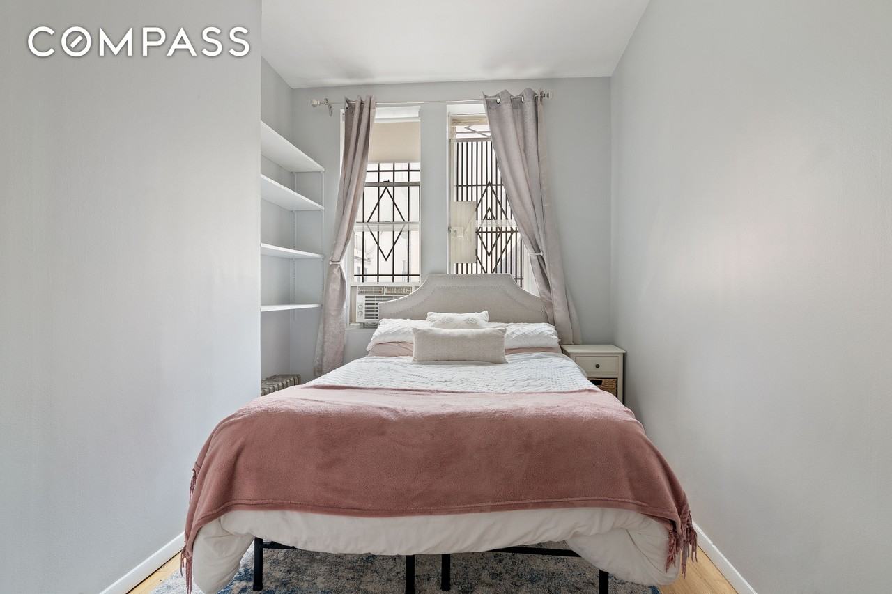 361 3rd Ave #1 - Photo 3 of 7