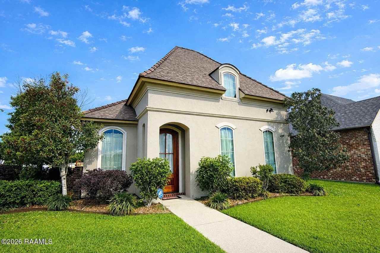 106 Shadow Springs Dr