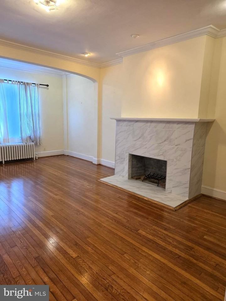 1513 Van Buren St Nw - Photo 4 of 25
