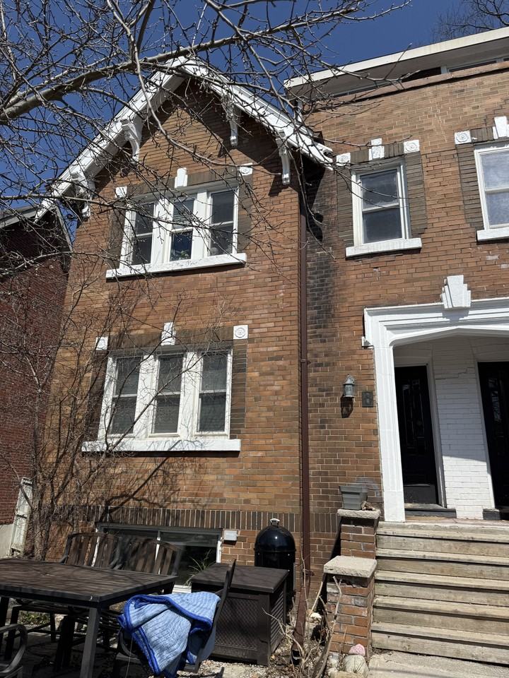 8 Avion Avenue - Photo 5 of 30