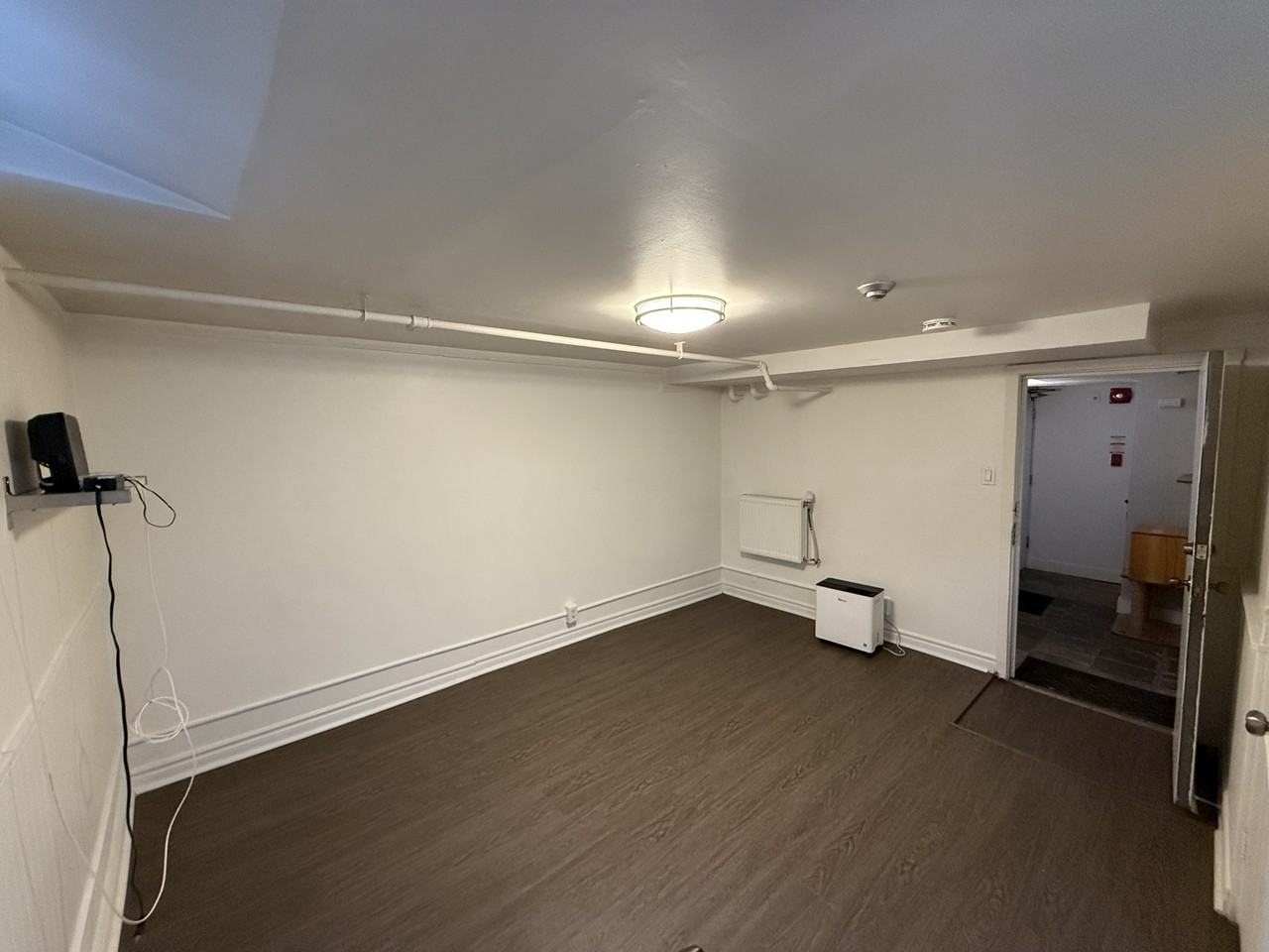 8 Avion Avenue - Photo 6 of 30