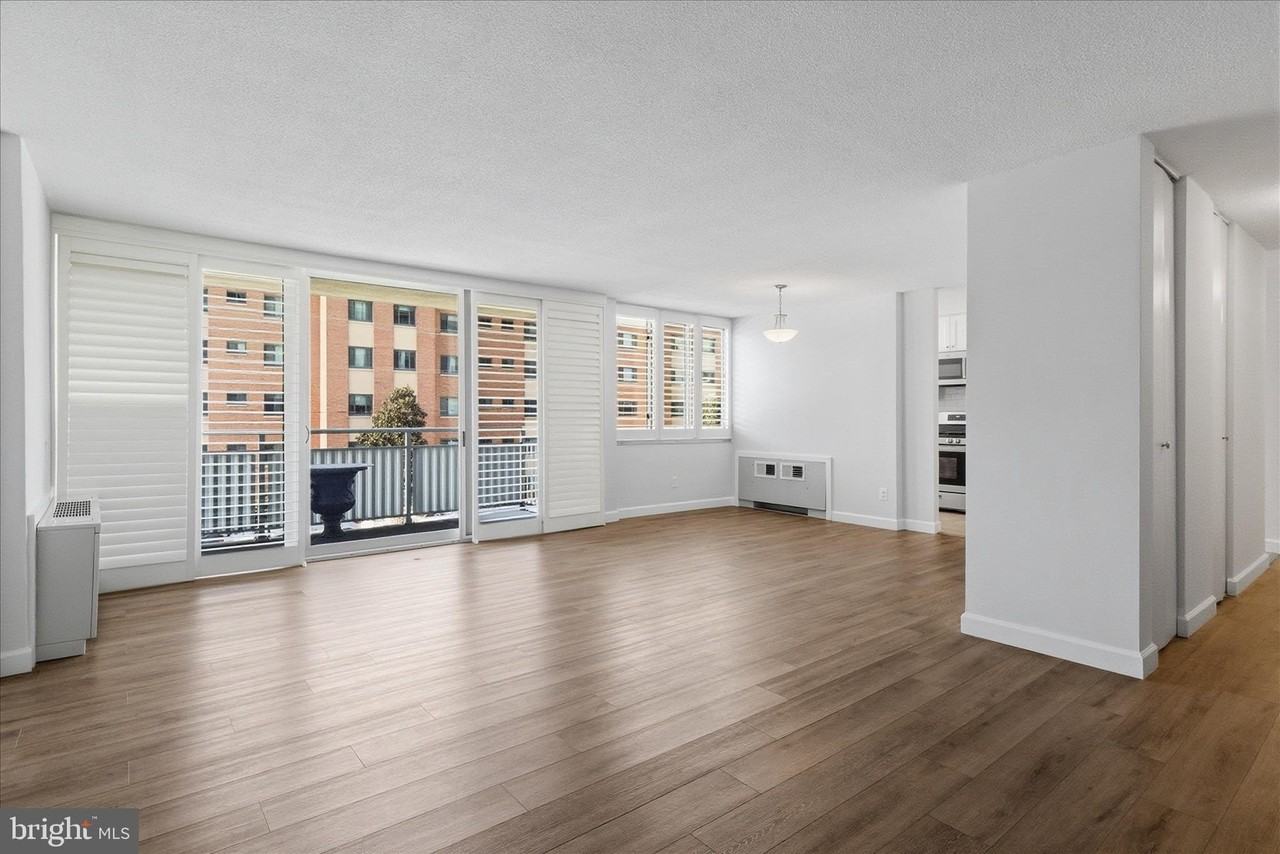 1301 S Arlington Ridge Rd #308 - Photo 2 of 26