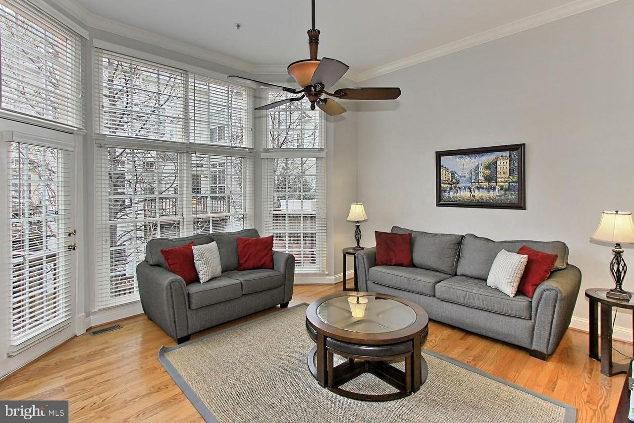 5238 Bessley Pl - Photo 4 of 32