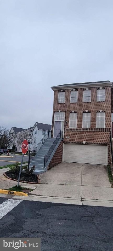 2601 Tarleton Corner Dr - Photo 2 of 26