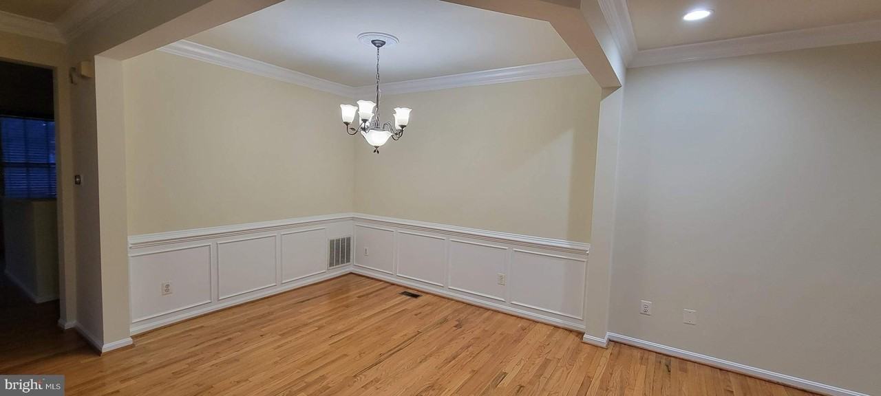 2601 Tarleton Corner Dr - Photo 4 of 26