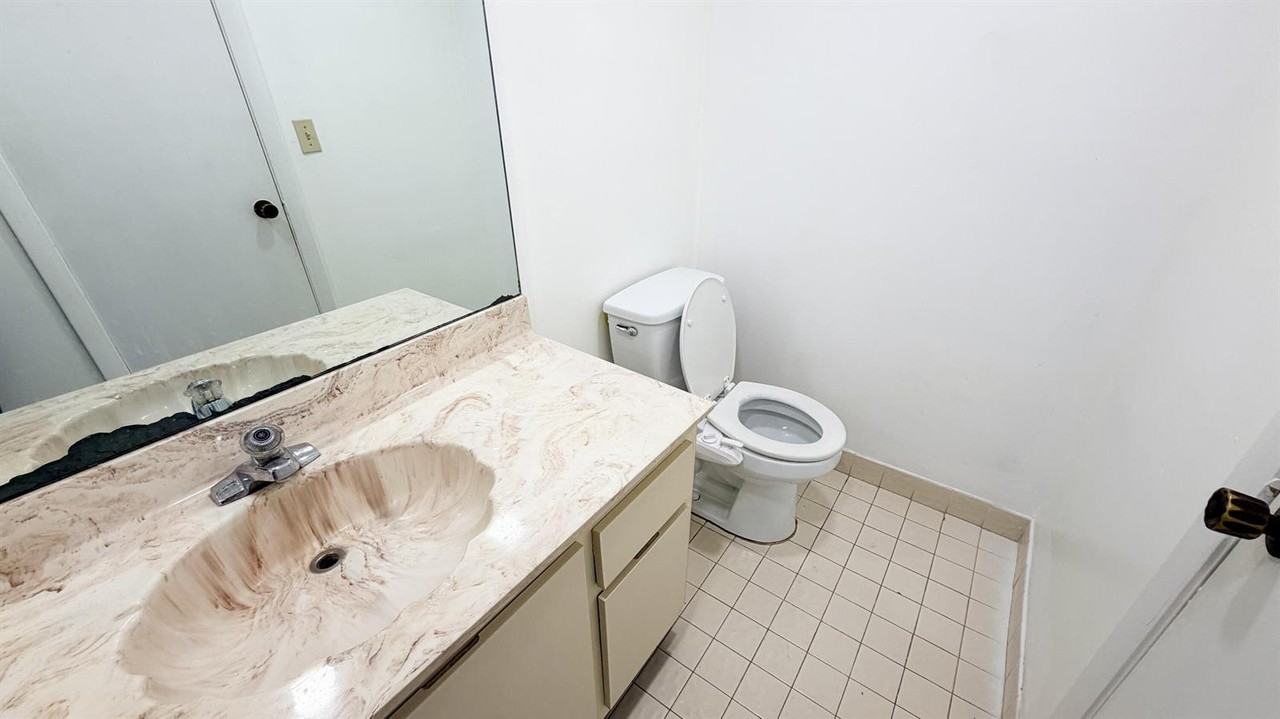 6475 West Oakland Park Boulevard #104 - Photo 5 of 6