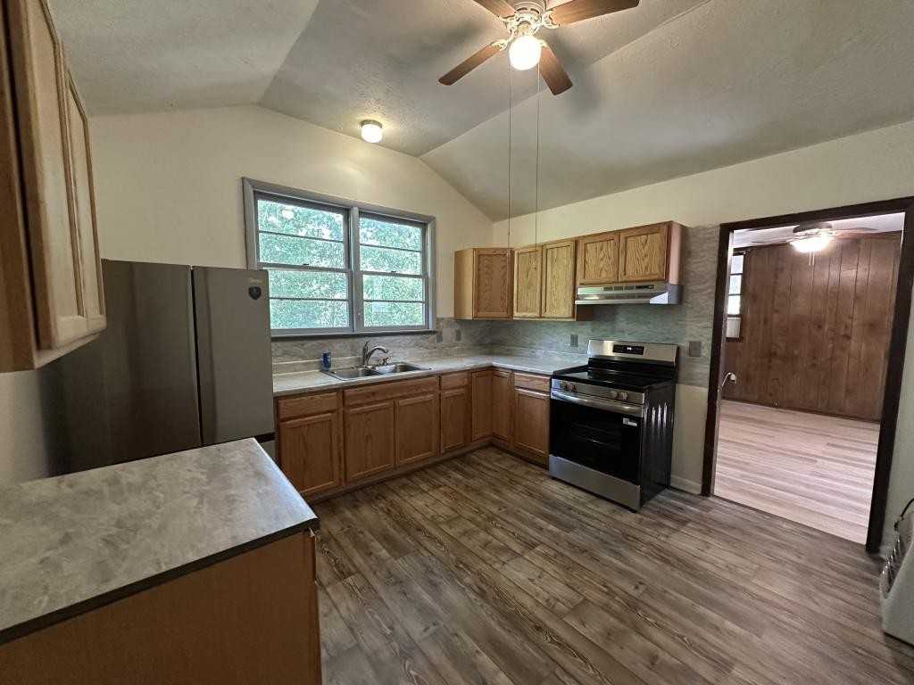 2564 Lakeview Dr - Photo 7 of 12