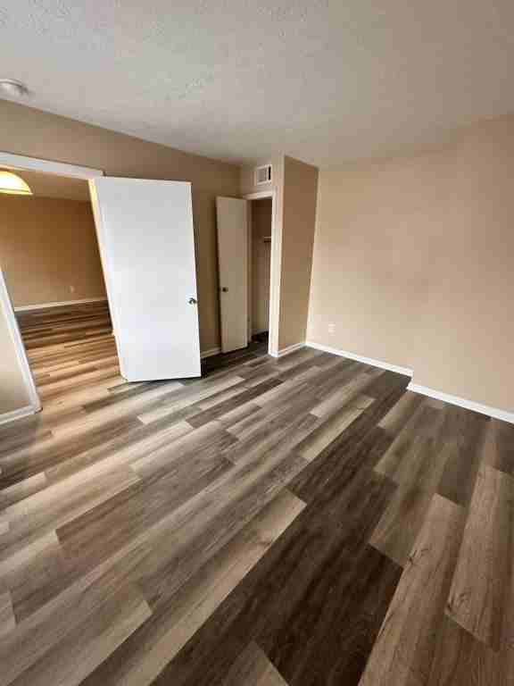 3422 Shagbark Rd - Photo 3 of 8