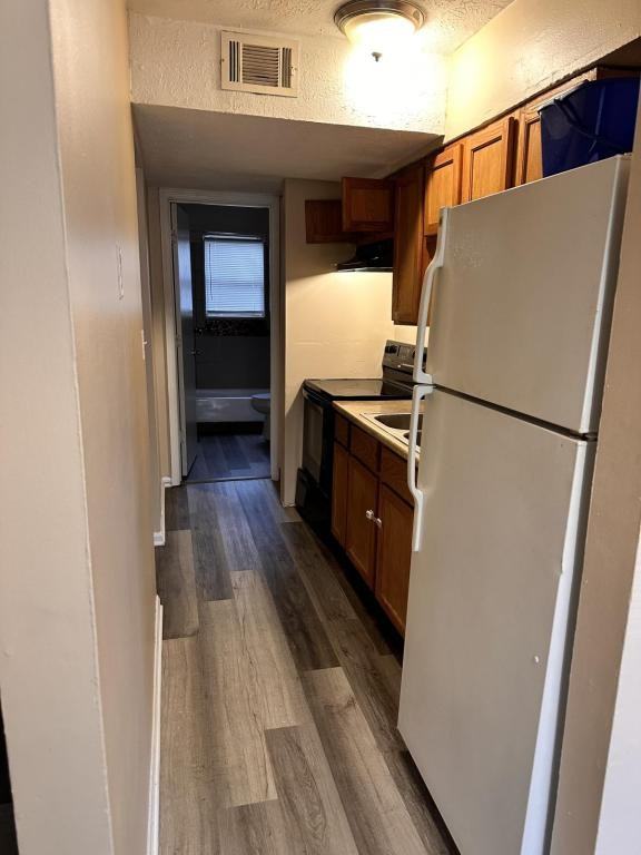 3422 Shagbark Rd - Photo 5 of 8