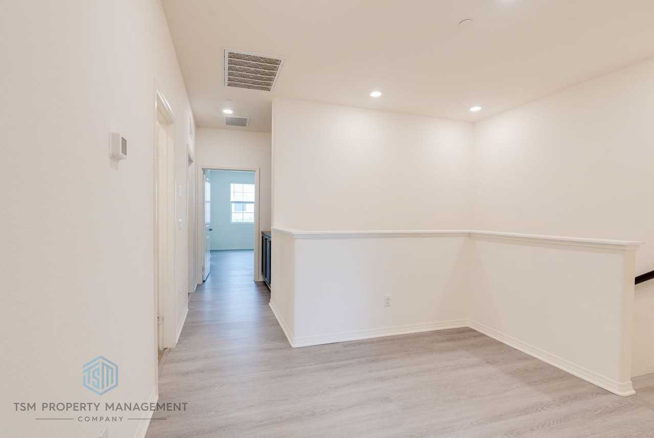7099 Vernazza Pl - Photo 5 of 23