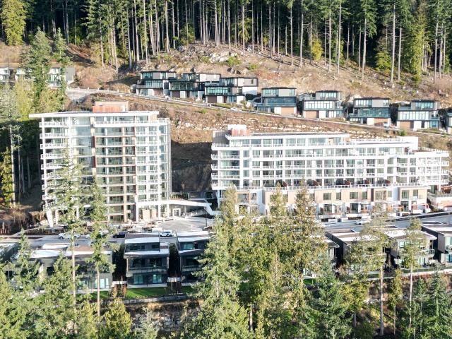 3862–3898 Cypress Bowl Rd - Photo 7 of 11